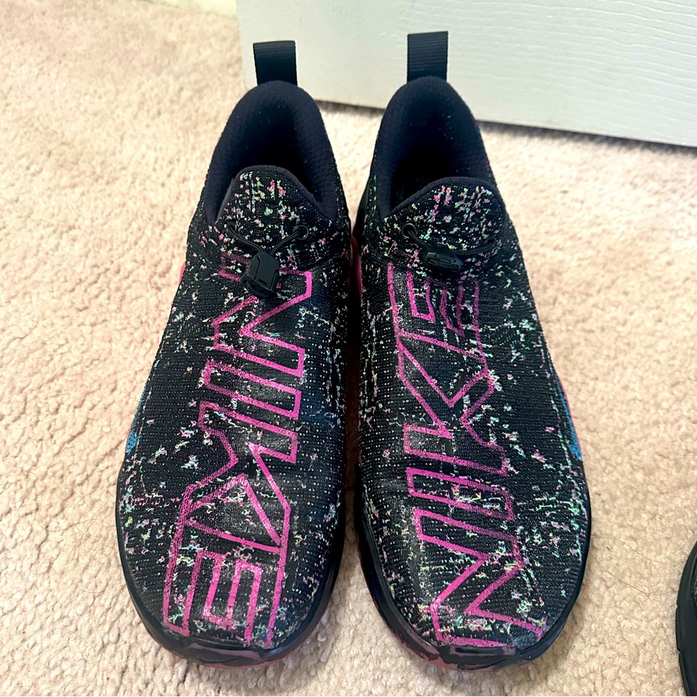 I’m downsizing my closet & they are a little too narrow for my big ass feet